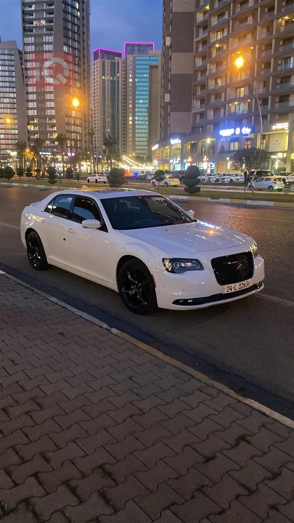 كرايسلر 300 2022 للبيع في العراق - الحمدانية